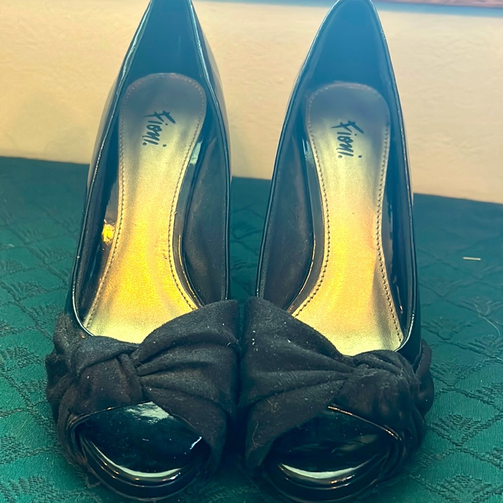 Fioni women’s 4’ heels size 5